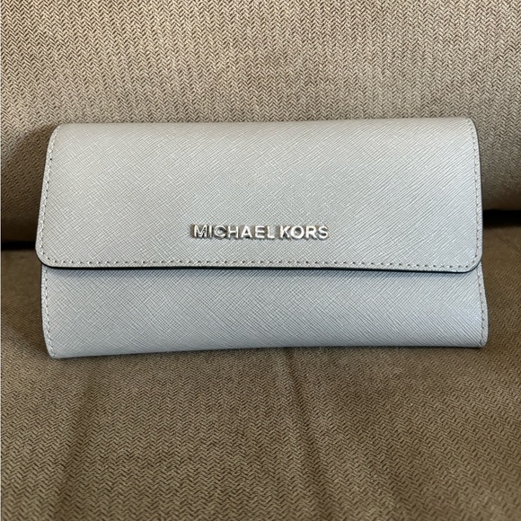 Michael Kors backpack and wallet set - Picture 3 of 4